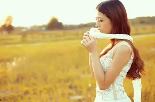 情人吃瓜,甜蜜瞬间曝光