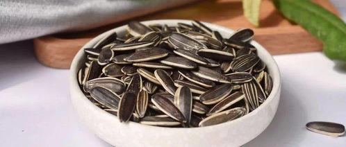 胃胀气能否吃瓜吃瓜子吗,瓜类与瓜子的食用指南