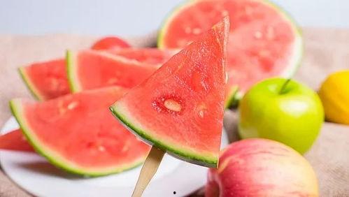 打个板吃瓜,揭秘网络热词背后的文化现象