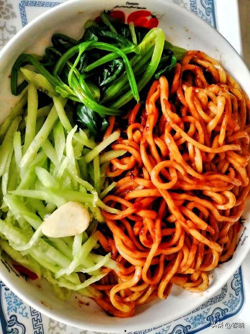 吃瓜面拌酱,夏日消暑美食新宠