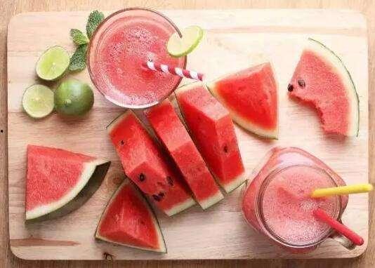 落阳吃瓜,一场别开生面的夏日盛宴