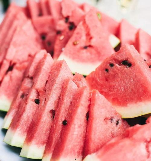 好看的吃瓜图片,探寻那些让人垂涎欲滴的美食瞬间