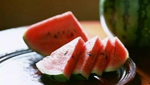 吃小瓜过敏,症状、原因及预防措施